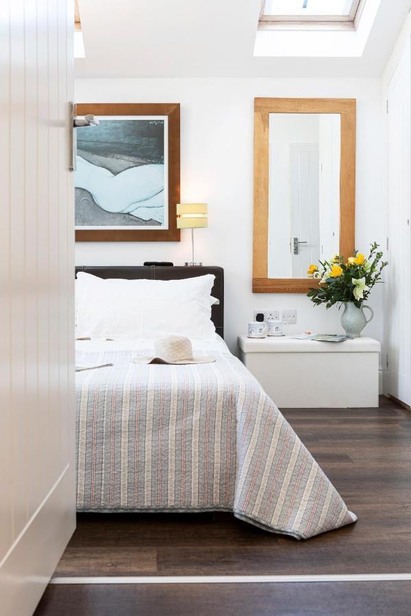 Finest Retreats - Lighthouse Cottage Rampside Exterior foto