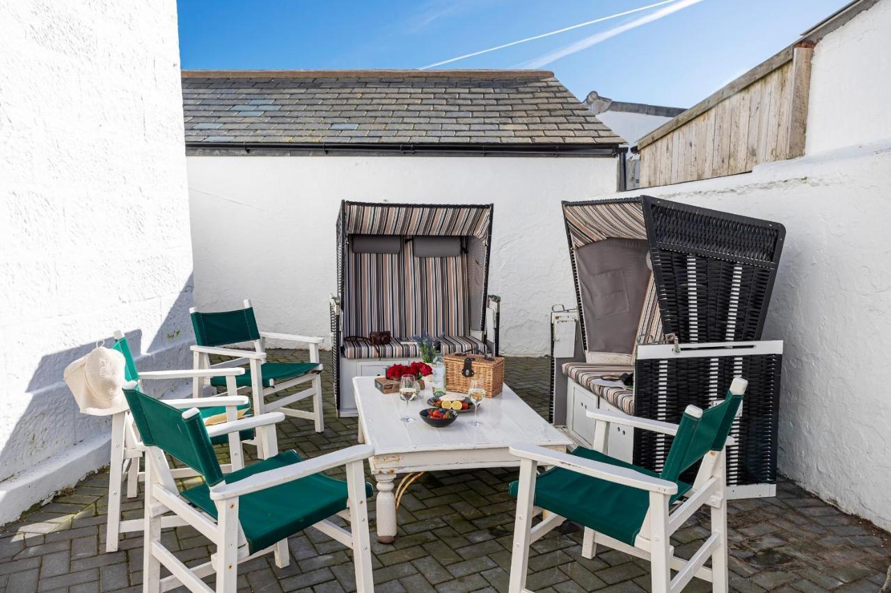 Finest Retreats - Lighthouse Cottage Rampside Exterior foto